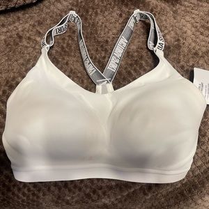 Victoria Sport Sports Bra